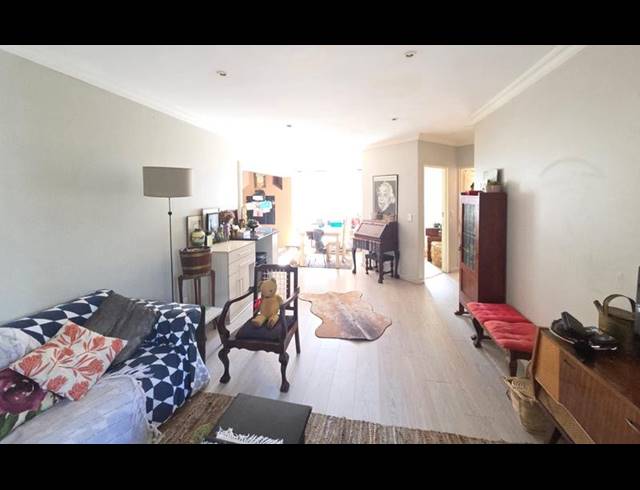 2 BEDROOM HOUSE FOR SALE IN D'URBANVALE